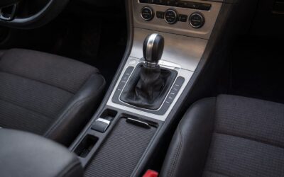 Funcția auto hold explicată simplu pentru mașinile cu transmisie automată