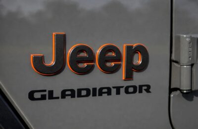 Proces în SUA după ce un Jeep Gladiator din 2022 a luat foc lângă garajul casei