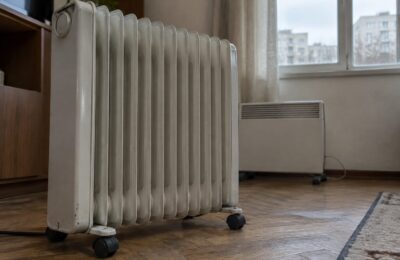 Caloriferul cu ulei și convectorul pot ajunge fiecare la 300 kWh lunar. Cum se calculează consumul pentru încălzire
