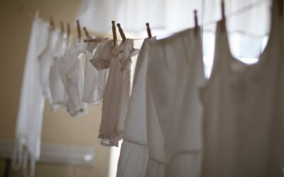Rufele se usucă mai repede dacă nu sunt înghesuite. Cum se limitează umezeala și mirosul de mucegai